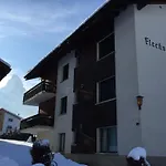 Haus Fleckstein Karibu * Церматт